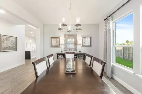 Dining - 112 Sweetwater Dr, Commerce, TX 75428 photo 2 of 7