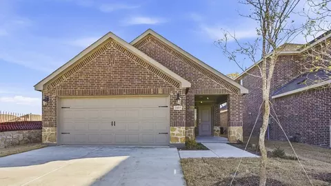 1221 Wolfcity Dr, Princeton, TX 75407