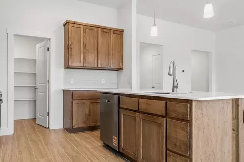Kitchen - 16009 Switchgrass Pl, Moore, OK 73170 photo 2 of 2