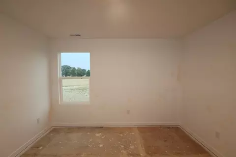 Bedroom - 1159 Brittany Dr, Delaware, OH 43015 photo 2 of 3