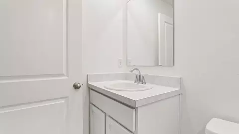 Bath - 7035 Berwick Cir, Labelle, FL 33935 photo 3 of 5