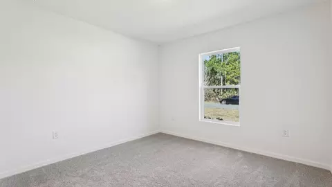 Bedroom - 7035 Berwick Cir, Labelle, FL 33935 photo 4 of 8