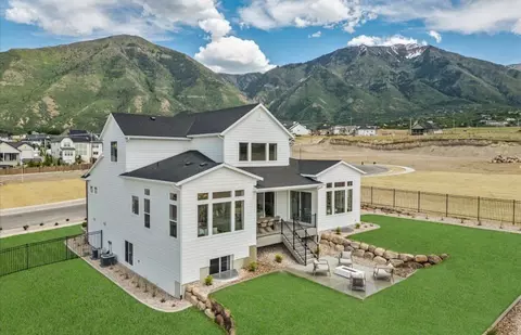 Exterior - 1412 S 720 E, Salem, UT 84653 photo 4 of 5
