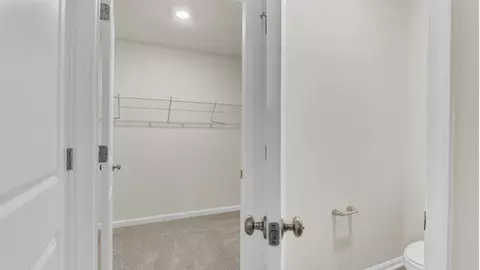 Entry Way - 448 Hanson St, Frederick, MD 21701 photo 2 of 3