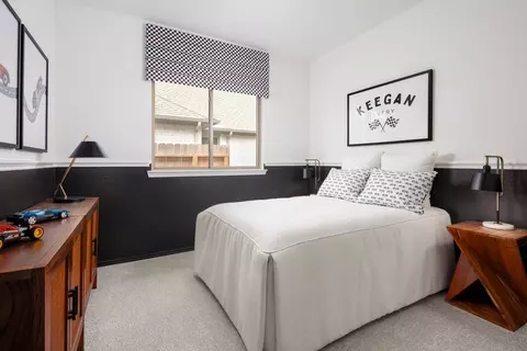 Bedroom - 407 Aztec Cave Dr, New Caney, TX 77357 photo 8 of 13
