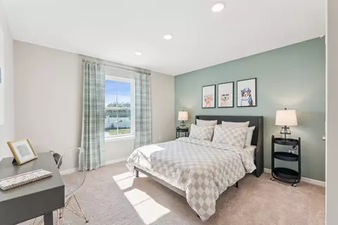 Bedroom - 2302 Red Pine Ct, Eustis, FL 32726 photo 4 of 5