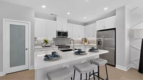 Kitchen - 500 Park Drive Unit #15, Carson, CA 90745 photo 1 of 5