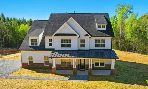 Exterior - 34 Pinehurst Ln, Monroe, GA 30655 photo 9 of 9