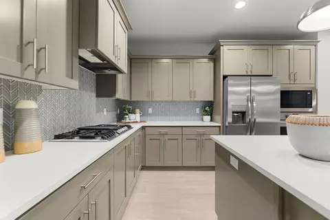 Kitchen - 1200 S 32nd Ave, Cornelius, OR 97113 photo 6 of 6
