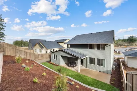 Exterior - 1200 S 32nd Ave, Cornelius, OR 97113 photo 6 of 7