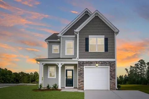 Exterior - 502 Midsummer St, Aberdeen, NC 28315 photo 2 of 8