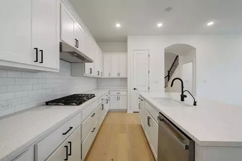 Kitchen - 12990 Soaring Forest Dr, Conroe, TX 77302 photo 1 of 2