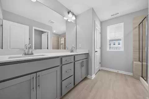 Bath - 1501 Fruit Tree Ln, Wake Forest, NC 27587 photo 3 of 5