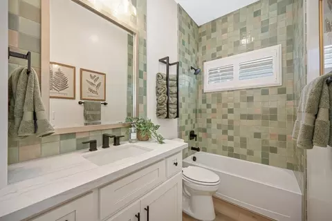Bath - 3959 Story Pl, Placer One, CA 95747 photo 7 of 16