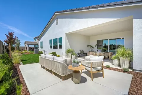 Exterior - 3959 Story Pl, Placer One, CA 95747 photo 1 of 8