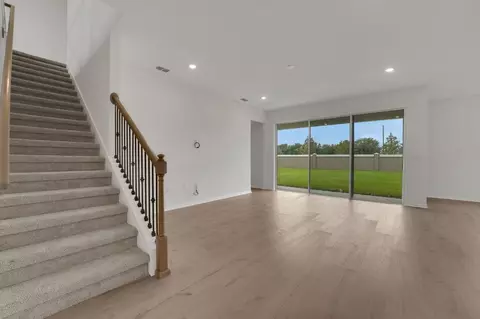 Living - 7831 Glen Lily Pl, Parrish, FL 34219 photo 4 of 6