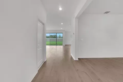 Entry Way - 7831 Glen Lily Pl, Parrish, FL 34219 photo 5 of 6