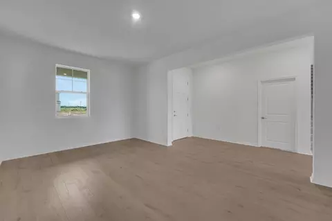 Living - 7831 Glen Lily Pl, Parrish, FL 34219 photo 5 of 6