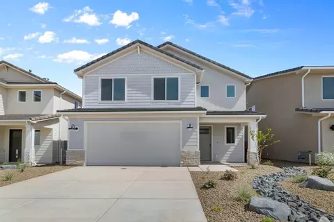 951 E Malibu Dr, Washington, UT 84780