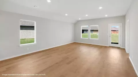 Living - 601 S 85th St, Broken Arrow, OK 74014 photo 1 of 2