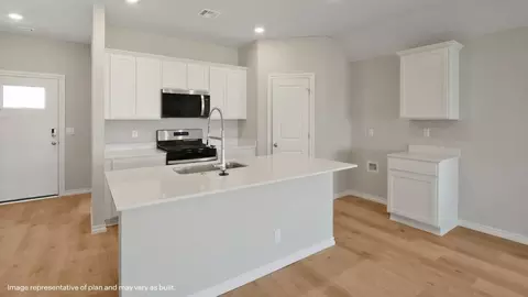 Kitchen - 601 S 85th St, Broken Arrow, OK 74014 photo 1 of 2
