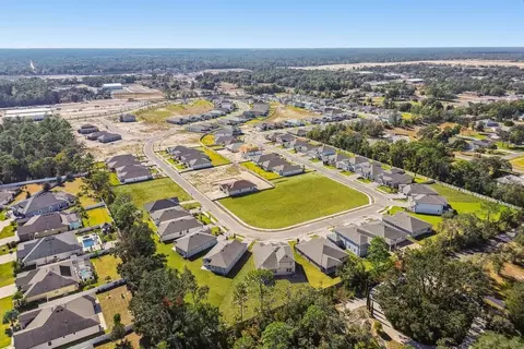 View/Area - 619 Hillshire Pl, Spring Hill, FL 34609 photo 5 of 12