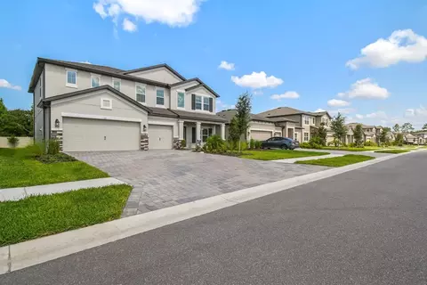 Exterior - 619 Hillshire Pl, Spring Hill, FL 34609 photo 8 of 10