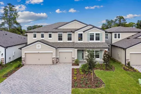 Exterior - 619 Hillshire Pl, Spring Hill, FL 34609 photo 4 of 10