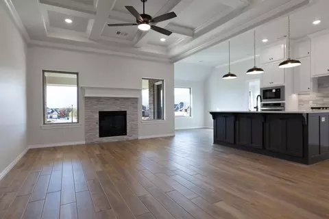 Living - 701 Still Mdws, Guthrie, OK 73044 photo 8 of 13