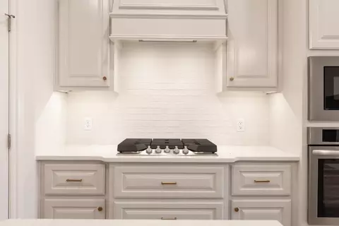 Kitchen - 701 Still Mdws, Guthrie, OK 73044 photo 3 of 13