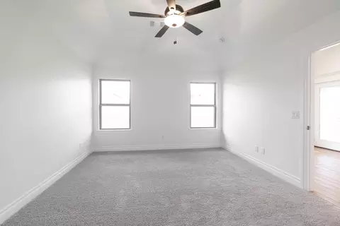 Bedroom - 701 Still Mdws, Guthrie, OK 73044 photo 1 of 19
