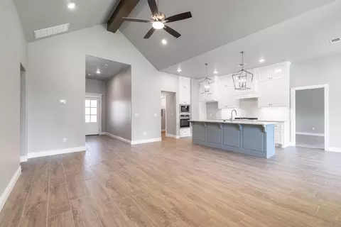 Living - 2920 E Northampton St, Broken Arrow, OK 74014 photo 2 of 4