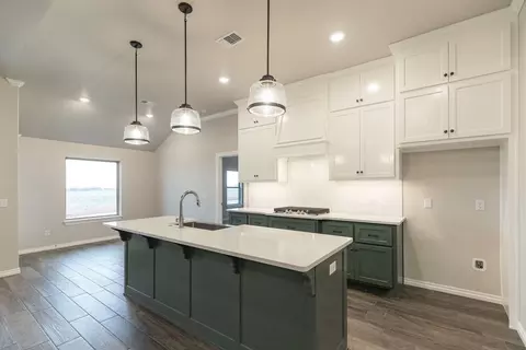 Kitchen - 2920 E Northampton St, Broken Arrow, OK 74014 photo 3 of 5