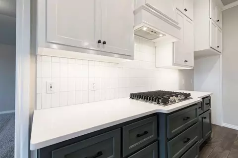 Kitchen - 2920 E Northampton St, Broken Arrow, OK 74014 photo 5 of 5