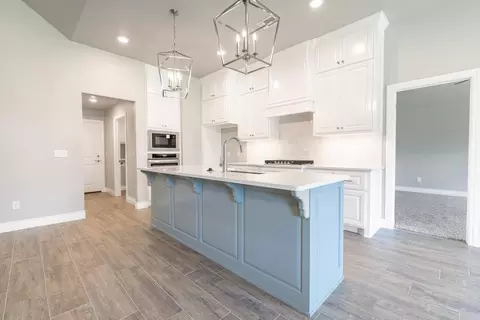 Kitchen - 2920 E Northampton St, Broken Arrow, OK 74014 photo 1 of 5