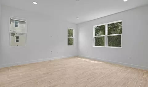 Living - 1026 Cloud Ridge Ct, Mount Dora, FL 32757 photo 1 of 3