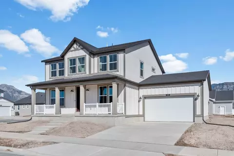 Exterior - 6417 N Vernon Dr, Eagle Mountain, UT 84005 photo 2 of 7
