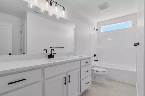 Bath - 6417 N Vernon Dr, Eagle Mountain, UT 84005 photo 1 of 5