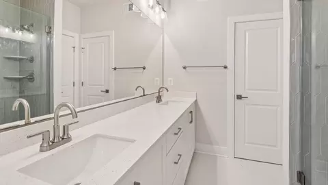 Bath - 2519 Light St, Baltimore, MD 21230 photo 4 of 8