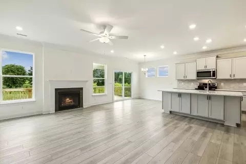 Living - 237 Redland Rd, Advance, NC 27006 photo 6 of 7