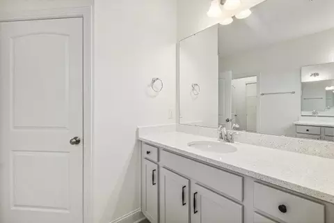 Bath - 237 Redland Rd, Advance, NC 27006 photo 2 of 3