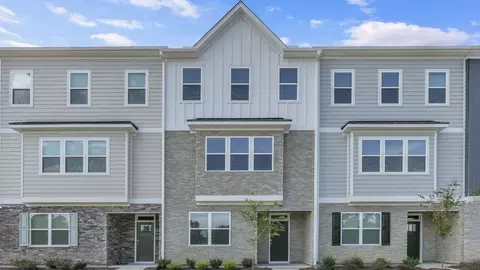 802 Washington St, Fuquay Varina, NC 27526
