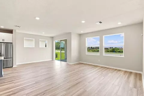 Living - 5027 Orinoco Ln, Saint Cloud, FL 34771 photo 3 of 3