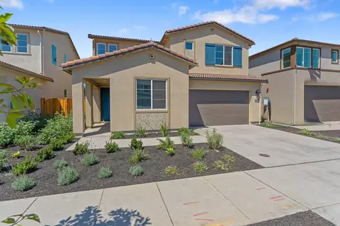 350 Dogwood Ct, Hollister, CA 95023