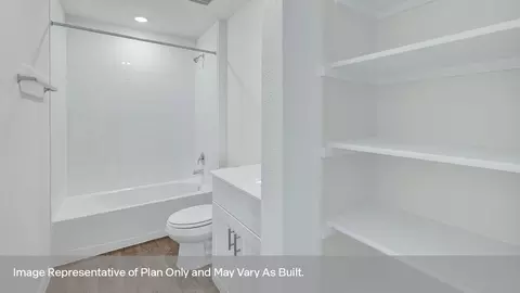 Bath - 430 Denali Dr, Kyle, TX 78640 photo 6 of 11