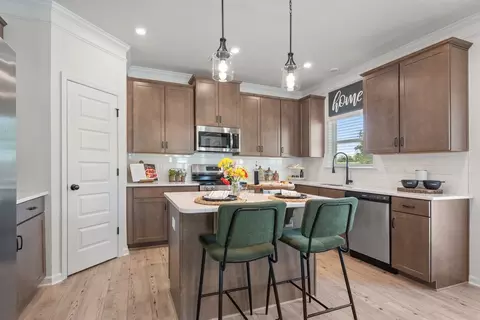 Kitchen - Bibb Garrett Rd, Tanner, AL 35671 photo 11 of 13