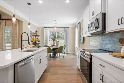 Kitchen - Bibb Garrett Rd, Tanner, AL 35671 photo 8 of 13