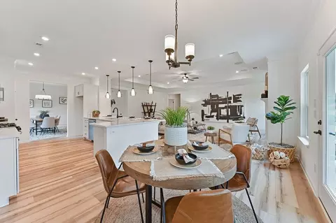 Dining - Bibb Garrett Rd, Tanner, AL 35671 photo 3 of 18