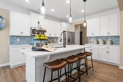 Kitchen - Bibb Garrett Rd, Tanner, AL 35671 photo 10 of 13
