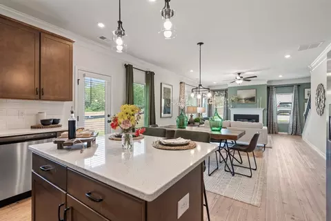 Kitchen - Bibb Garrett Rd, Tanner, AL 35671 photo 13 of 13